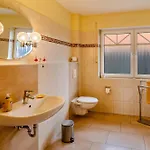 Mediterranes Flair Mit Seeblick شقة