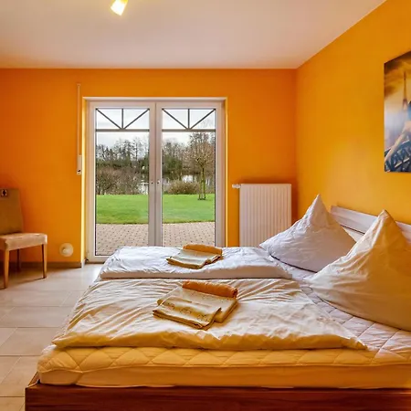 Mediterranes Flair Mit Seeblick *