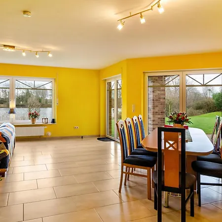 Apartment Mediterranes Flair Mit Seeblick *