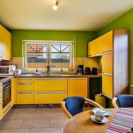 Mediterranes Flair Mit Seeblick Апартаменты *