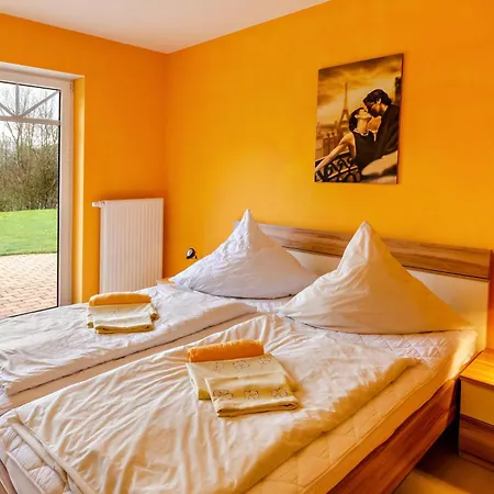 Апартаменты Mediterranes Flair Mit Seeblick Nenndorf (Wittmund)