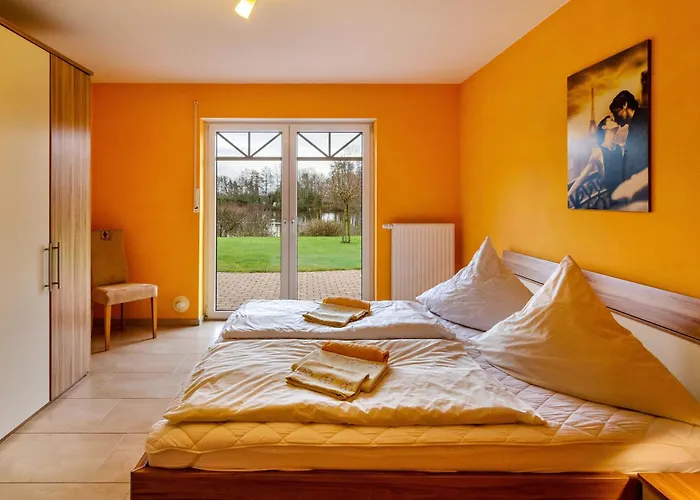 Mediterranes Flair Mit Seeblick *