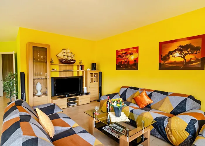 Mediterranes Flair Mit Seeblick Appartamento *